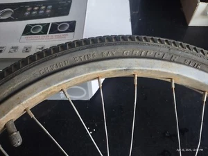 vintage Schwinn bicycle wheel - Picture 1 of 6