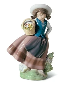 Figura de porcelana Lladro aroma dulce vintage #5221 niña con cesta de flores - Imagen 1 de 8