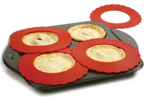 Norpro Silicone Mini Pie Crust Shields - 4 PC Set - Picture 1 of 4