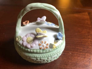Snall CERAMIC EASTER BASKET from the 1960s. - Picture 1 of 6