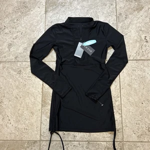 NEW Tesla Women's UPF 50+ Long Sleeve Athletic Rashguard Red Sz XS - Picture 1 of 4