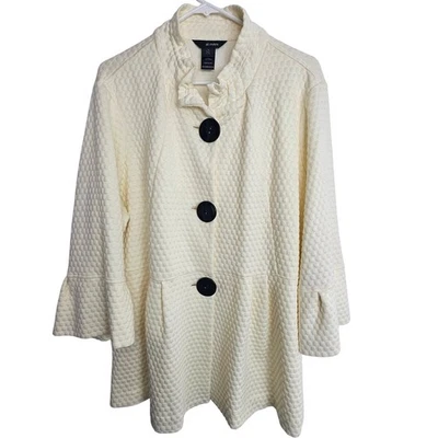 Chaqueta Babydoll Texturizada Ali Miles para Mujer Talla Grande 1X Plisada Volantes Preppy Foto 1 de 4