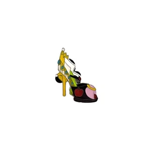 Disney Evil Queen Villain Schuhe Mini Pin - Bild 1 von 3