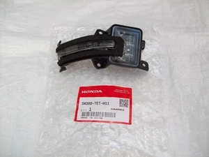 Honda Civic Door Mirror LED Indicator Lamp Right Clear 34300TETH11 2015 onward - Picture 1 of 5