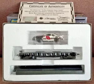 Revell Collection Dale Earnhardt Tribute Concert 3-teiliges Zugset 1:64 von 2003 - Bild 1 von 8