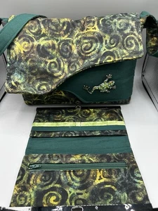 Grüne Clutch/Riemen Frosch Brosche mit passendem Geldbeutel - Bild 1 von 8