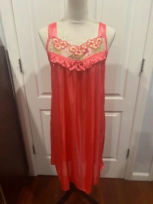 Camisón sedoso sin mangas con bordado encaje floral frontal talla M 37”Lx18”W coral Foto 1 de 4