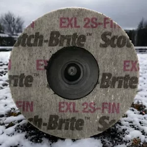 40 je 3M Scotch-Brite 3" 2S FIN TR Roloc EXL Unized Wheel 17184 - Bild 1 von 3