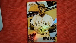 2022 Topps Fire Gold Minted #149 Willie Mays - Picture 1 of 3