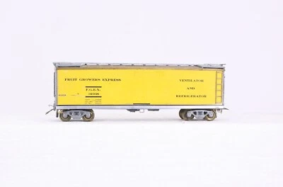 HO Scale Mantua All Metal Fruit Growers Express 40’ Reefer FGEX 31938 Excellent - Image 1 of 4
