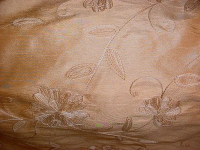 Драпировочная обивочная ткань 13-1/2 года Kravet 28995 Gold Crewel с цветочным рисунком из искусственного шелка - Изображение 1 из 3