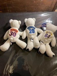 1998 White Bears NFL Vikings #84 Moss Lions #20 Sanders Broncos #30 Davis Lot 3 - Bild 1 von 5