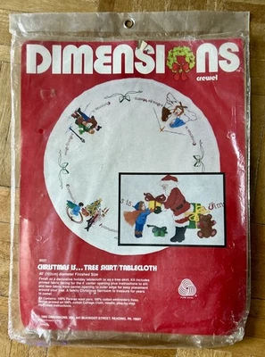 Dimensions Christmas Santas Cross Stitch Tree Skirt Kit 8021 Table Cover Vtg New - Image 1 of 4