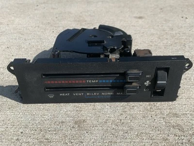 Panel de control climático RHD 84-96 Jeep Cherokee Xj Comanche MJ Wagoneer Foto 1 de 4