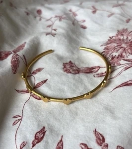 [ON HOLD] Madewell Hearts Bangle Bracelet In Antique Gold - Picture 1 of 4