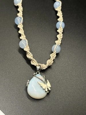 "Collar de cáñamo hecho a mano con colgante de ópalo mariposa piedras preciosas de aguamarina 18""" Foto 1 de 2