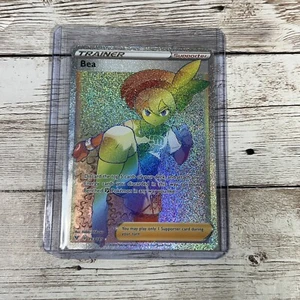 Pokémon TCG Bea Vivid Voltage 193/185 Holo Secret Rare - Photo 1/2