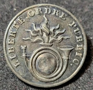 FRANZÖSISCHER NAPOLEONISCHER / POSTNAPOLEONISCHER MANTEL MILITÄR ODER ZIVILBEHÖRDE GRÖSSE KNOPF - Bild 1 von 4