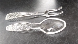 Juego de cuchara y tenedor de servidor de ensaladas de vidrio vintage con patrón de diamante - Imagen 1 de 10