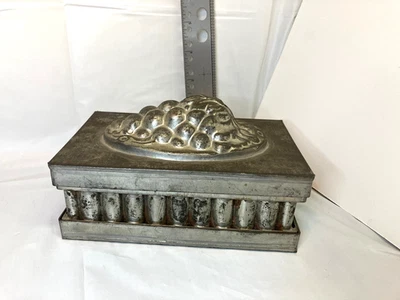 Antique Vintage Tin Decorative box scalloped sides grape accent on top Colonial - Image 1 of 3