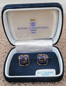 AUTÉNTICOS GEMELOS DE PORCELANA CON LOGOTIPO REAL DE COPENHAGEN CAJA TRASERA DE BALA USADOS - Imagen 1 de 8