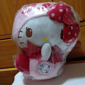 Hello Kitty Strawberry Hat Plush - Picture 1 of 1