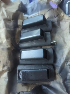 Thule 450R Rapid Crossroad Foot Pack 4x com chaves - Imagem 1 de 2