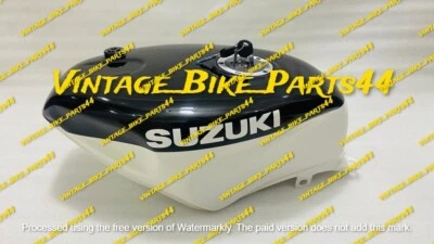 Suzuki RGV250 vj22 1991-1994 depósito gasolina aluminio lacado blanco y negro Foto 1 de 4