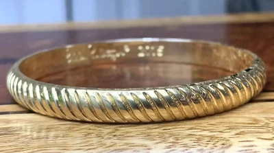 LILLY PULITZER Signed 2015 Yellow Gold Tone "Jungle" Collection Bangle Bracelet - Image 1 of 4