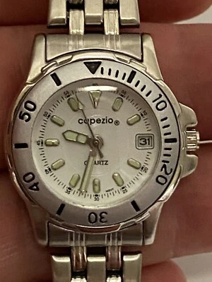 Часы Capezio серебристые в коробке - Изображение 1 из 4