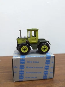 1/50 Conrad 5017 Mercedes-Benz MB Trac 800 Tractor - Picture 1 of 3