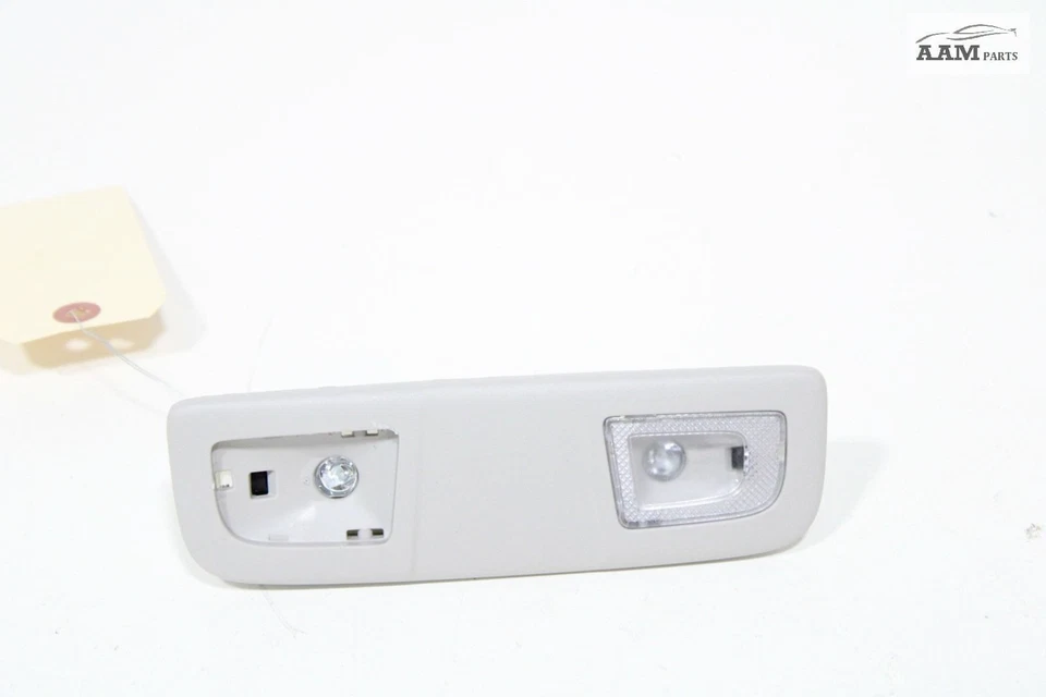 Chevy Traverse 2018-23 techo trasero tercera fila luz de lámpara de cortesía OEM Foto 1 de 4