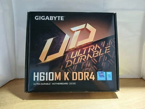 BOX ONLY - GIGABYTE H610M K DDR4 MOTHERBOARD BOX WITH MANUALS AND 2 SATA CABLES - Afbeelding 1 van 4