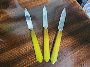 Three Vintage Robinson Knife Co. Stainless Steel Knives - Yellow Bone Handles - Picture 1 of 3