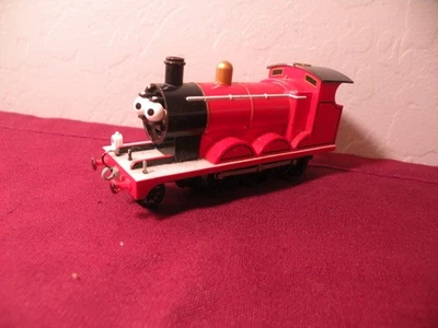 Thomas And Friends Bachmann HO/OO James RUNS GOOD EYES MOVE NO FACE - Image 1 of 4