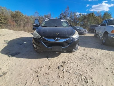 Used Washer Fluid Reservoir fits: 2013 Hyundai Tucson  Grade A - Image 1 of 4