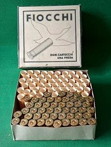 SCATOLA CON 100 CARTUCCE DI CARTONE VUOTE CACCIA GIULIO FIOCCHI COLLEZIONE. BY19 - Foto 1 di 9