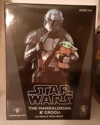 Star Wars: The Mandalorian with Grogu Bust (escala 1/6) Foto 1 de 3