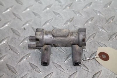 1998 KAWASAKI NINJA ZX600-G1 ZX6R FRONT BRAKE JOINT 43061-1004 - Image 1 of 3