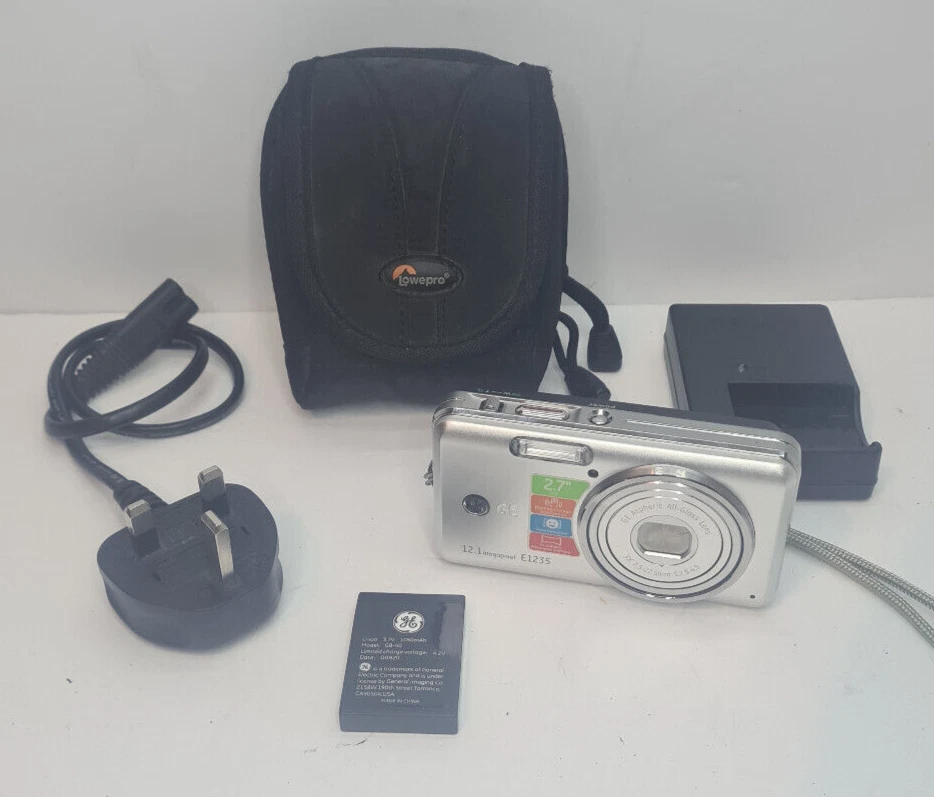 General Imaging GE E1235 12.1MP Digital Camera Fully Working With LoPro Case - Image 1 of 4