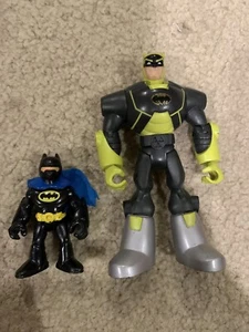 2 Batman Figures - Picture 1 of 8