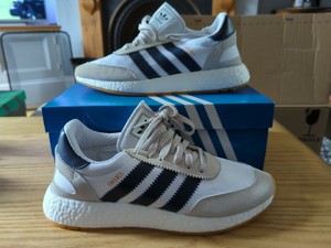 Adidas Originals Iniki Runner Uomo, Chalk Solid Grey Turbo Gum |  Graffitishop / SPECTRUM