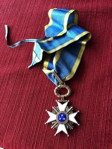 Raro Orden Letón de las Tres Estrellas con Cinta de Cuello Marcada - Imagen 1 de 3