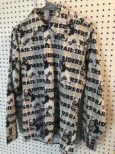Camisetas del equipo Oakland Raiders NFL prensa permanente vintage estampado mediano con botones - Imagen 1 de 11