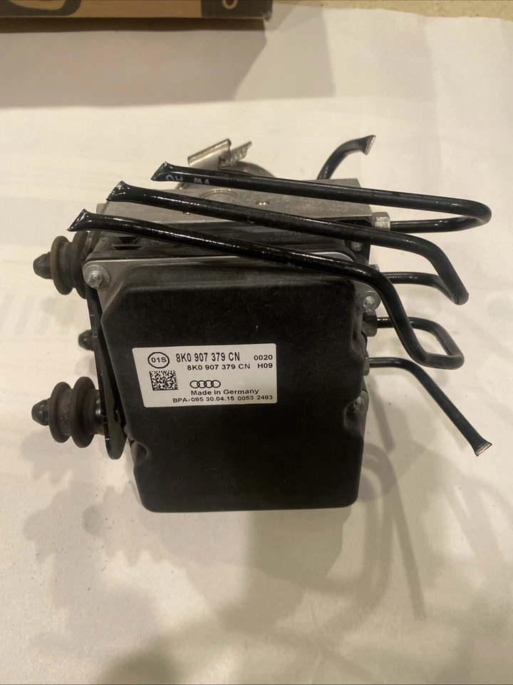 2014-2016 AUDI A4 A5 (B8 8K 8T) FWD ABS ANTI LOCK BRAKE PUMP w/ MODULE - Image 1 of 4