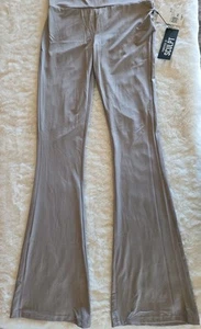 Forever 21 graue Sculpt Flare Legging Größe XS - Bild 1 von 10
