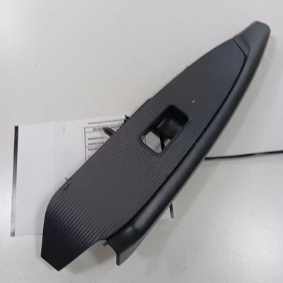 Bisel interruptor ventana trasero izquierdo mazda cx-5 2016 2015 2014 2013 Foto 1 de 4