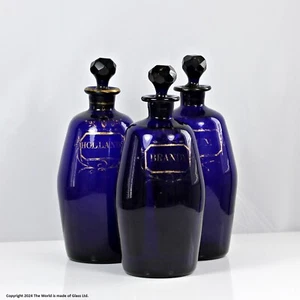 Georgian set of three Bristol blue gilded barrel-shaped decanters - Picture 1 of 10