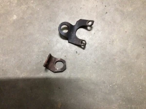 SBC  SMALL BLOCK Chevy ENGINE LIFT BRACKETS OEM - Bild 1 von 2