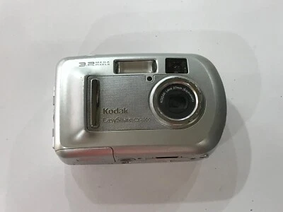 KODAK EASYSHARE CX7300 3.2 MEGAPIXEL DIGITAL CAMERA - FOR PARTS OR NOT WORKING - Image 1 of 4